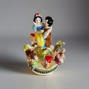 Vintage Walt Disney Snow White & the 7 Dwarfs Schmid music box